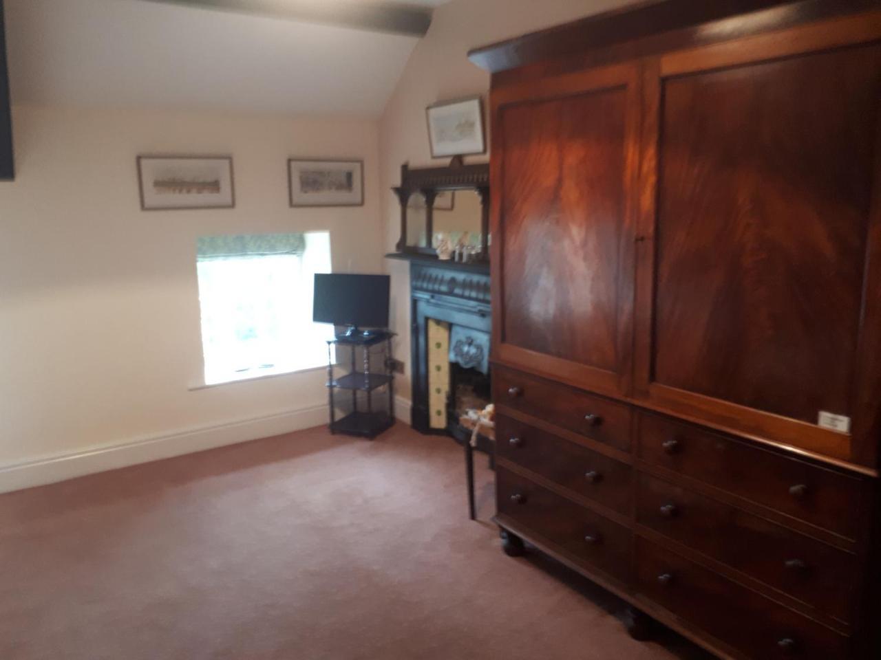 Castlemorris House Hotel Тралий Екстериор снимка